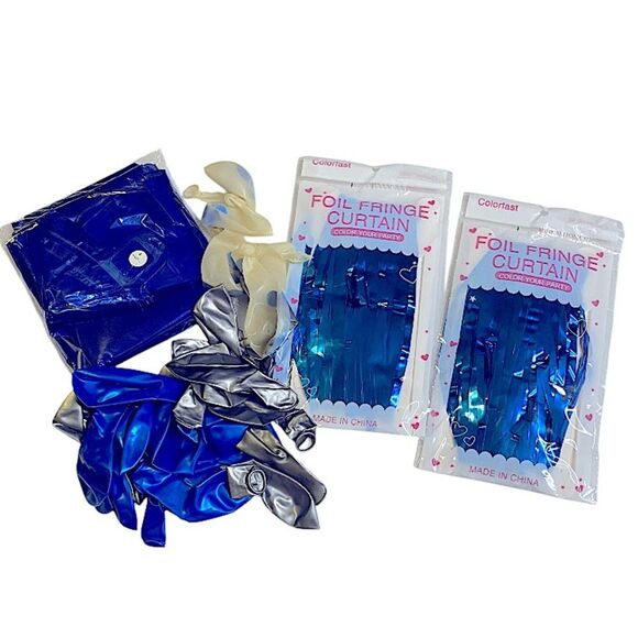 Graduation Party Supplies New Congrats Grad Banner Balloons and Tablecloth - Picture 3 of 3